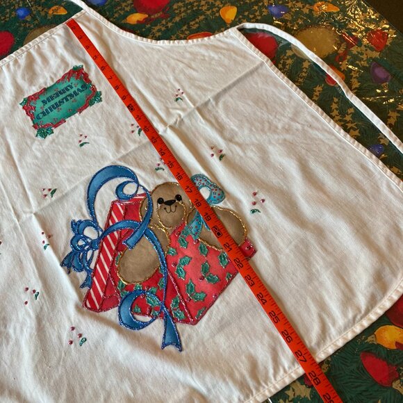 Merry Christmas Apron - Picture 12 of 13